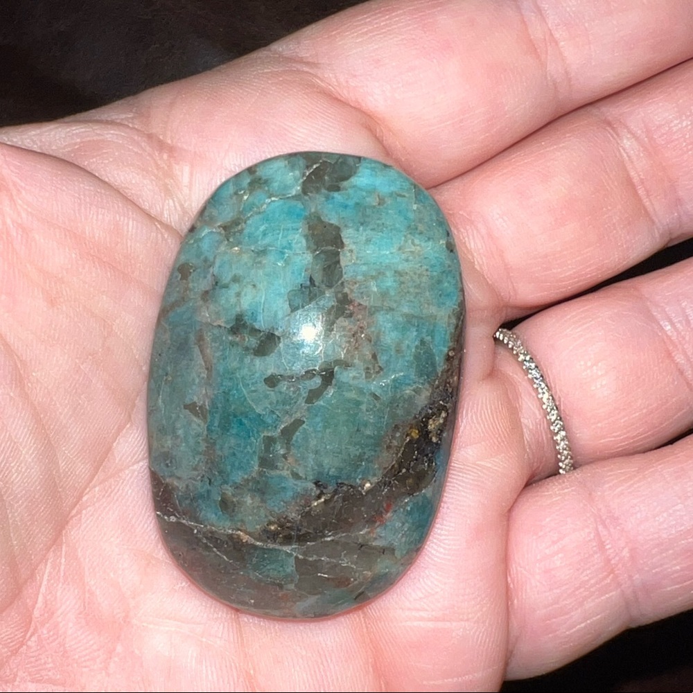Chrysocolla Oval Palm Stone
